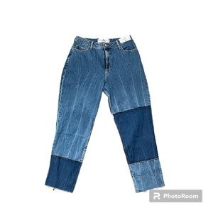 NWT!! Hollister curvy high rise mom jean